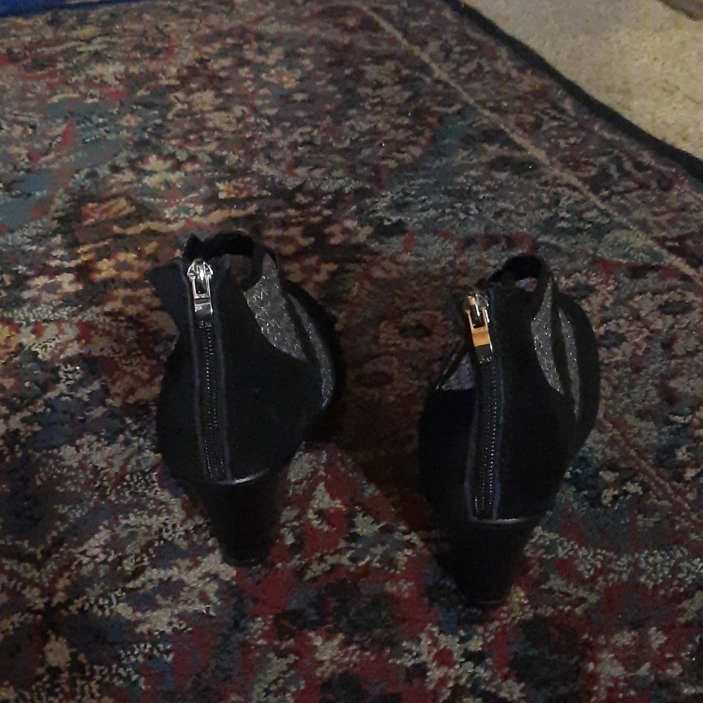 Boots - Picture 2 of 6